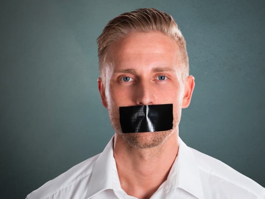 Mundpflaster-sorgt-Mund-zukleben-f-r-besseren-Schlaf-