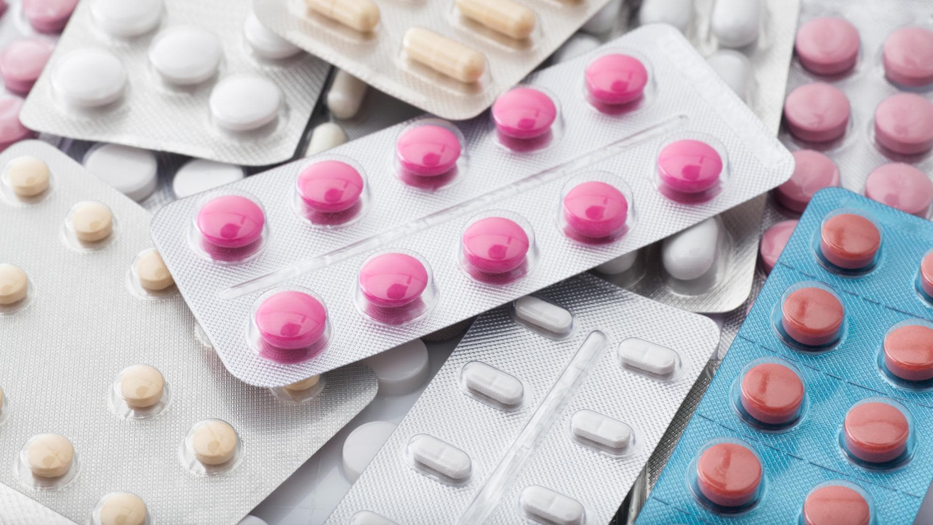 Bei sachgemäßer Lagerung ist abgelaufenes Paracetamol in der Regel noch bis zu 2 Jahre nach dem Verfallsdatum haltbar. Bei sachgemäßer Lagerung ist abgelaufenes Paracetamol in der Regel noch bis zu 2 Jahre nach dem Verfallsdatum haltbar.