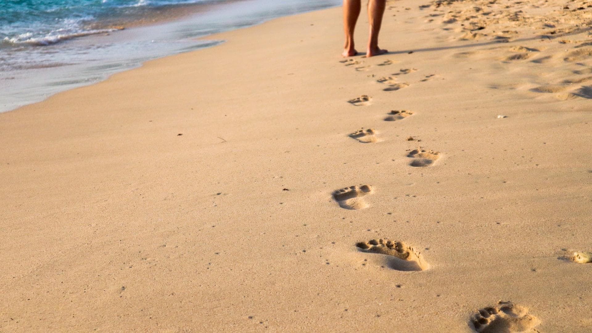 Fußspuren im Sand