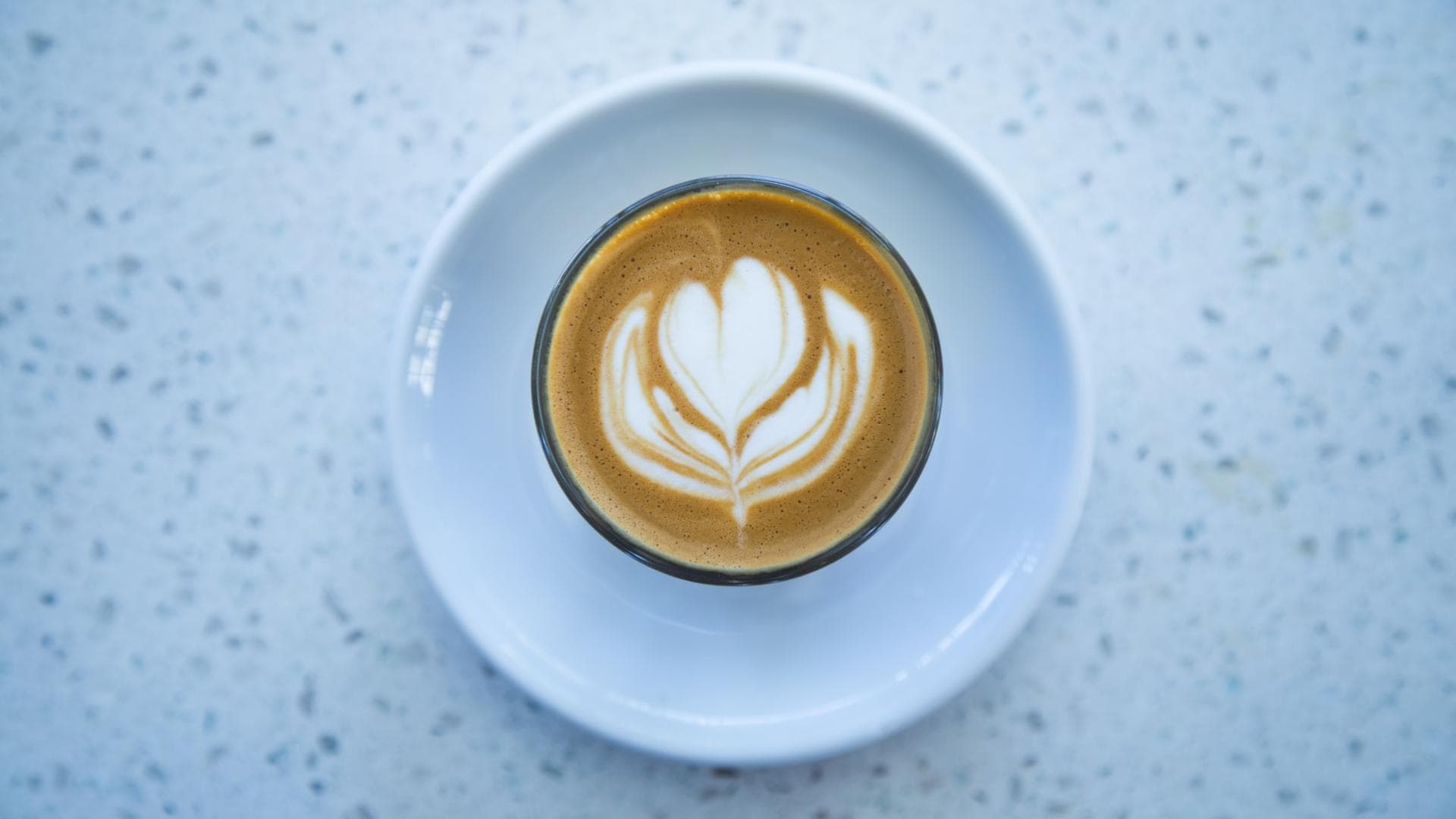 Kaffeetasse mit Milchschaum