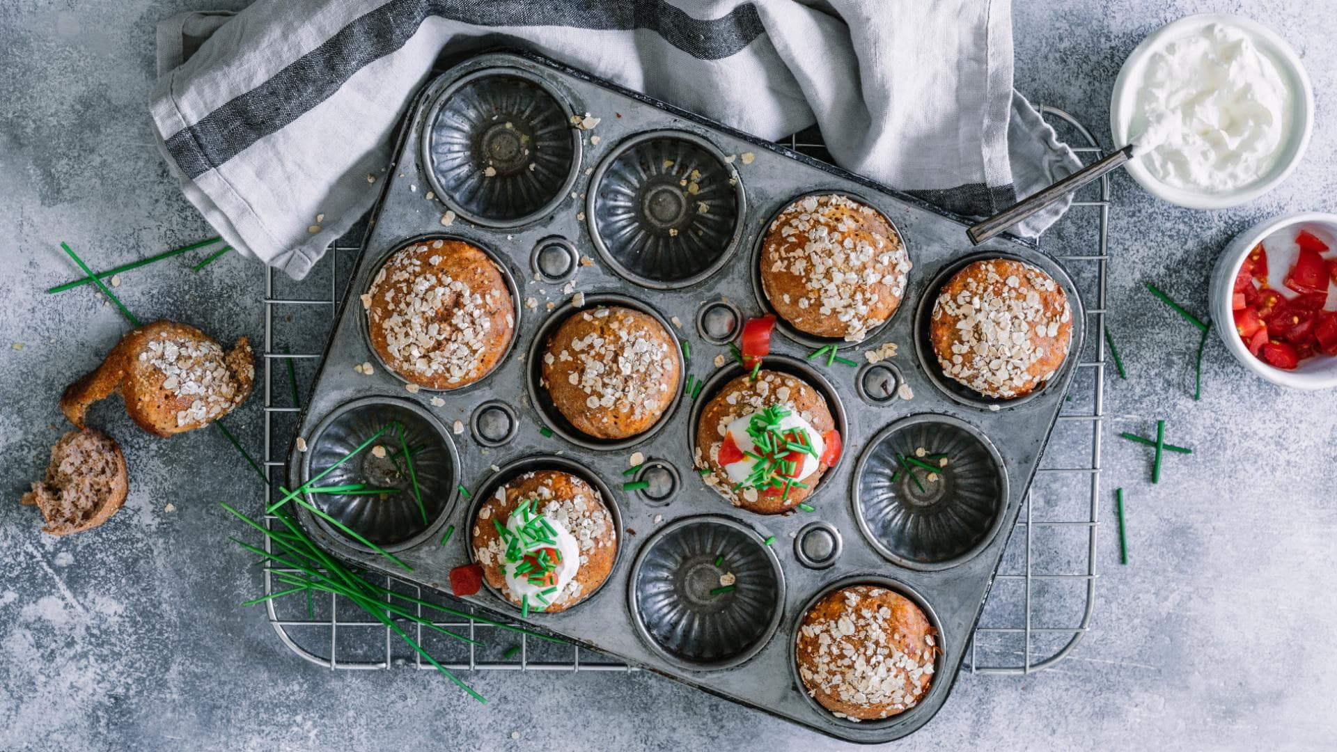 Vollkorn-Skyr-Muffins in einer Muffinform