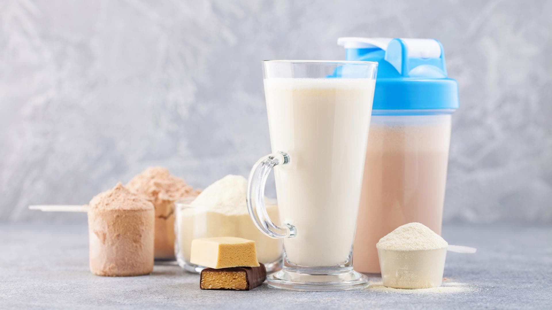 Während des Fastenzeitfensters müssen Sie auch Eiweißshakes zu sich nehmen. Während des Fastenzeitfensters müssen Sie auch Eiweißshakes zu sich nehmen.