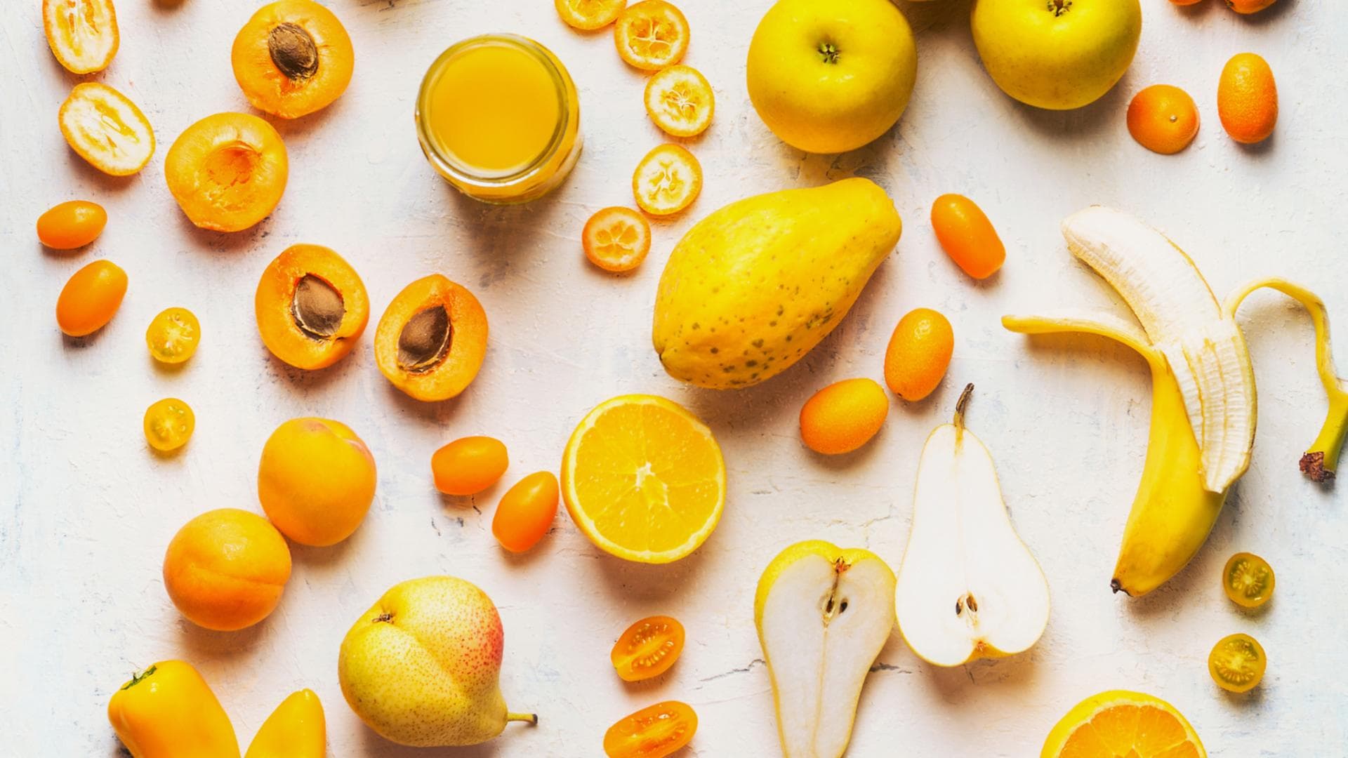 Verschiedene Sorten von gelbem Obst Verschiedene Sorten von gelbem Obst