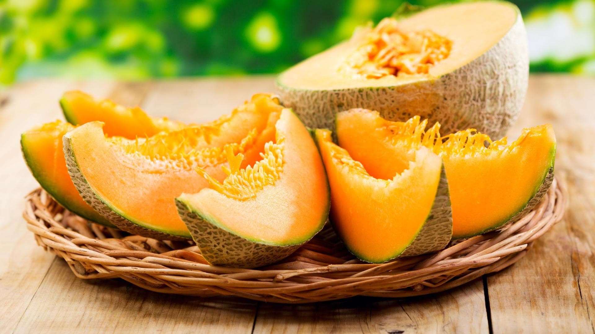 Aufgeschnittene Cantaloupe Melone Aufgeschnittene Cantaloupe Melone