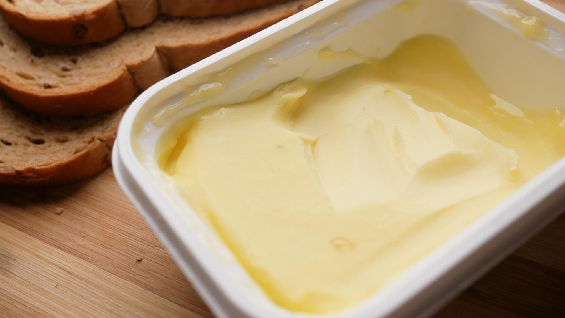 Margarine mit Vollkornbrot