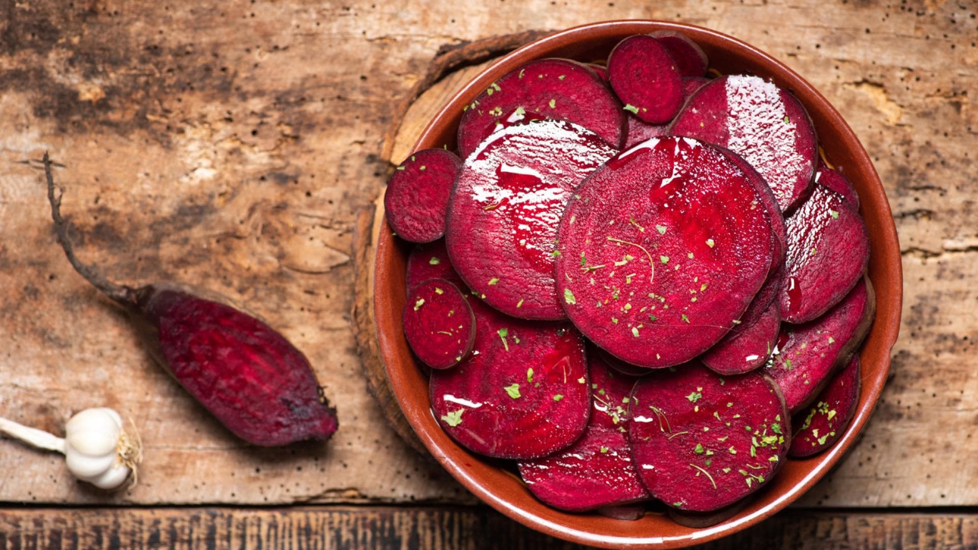 Rote Beete geschnitten und lecker angerichtet