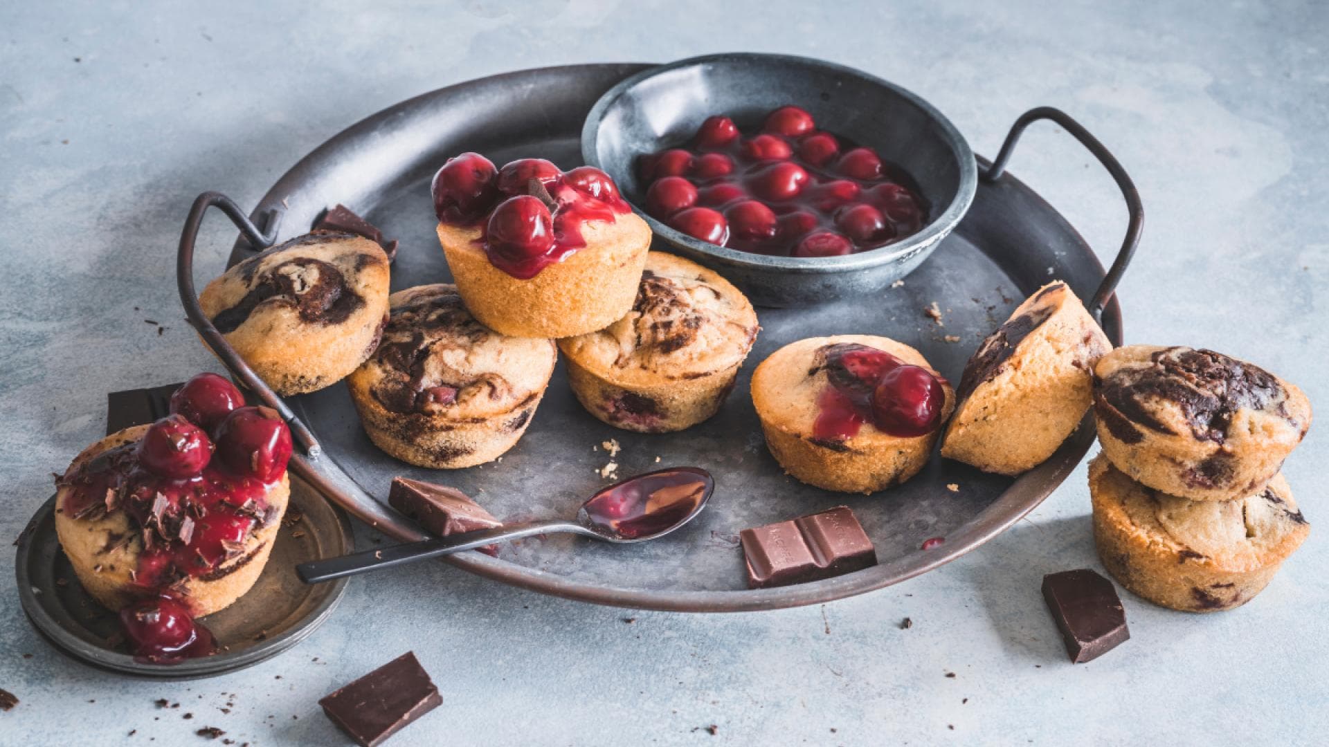 Saftig-fluffige Muffins mit Kirschen