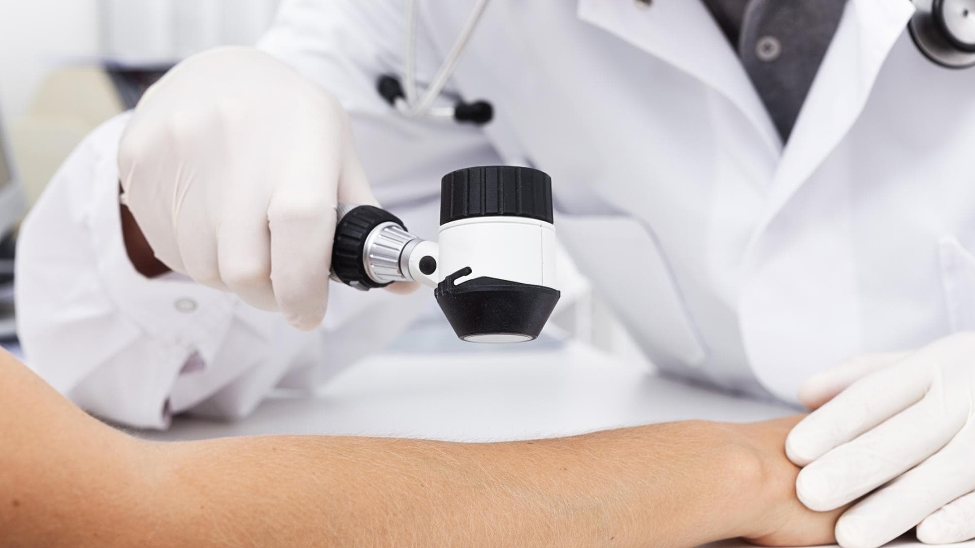 Dermatologe