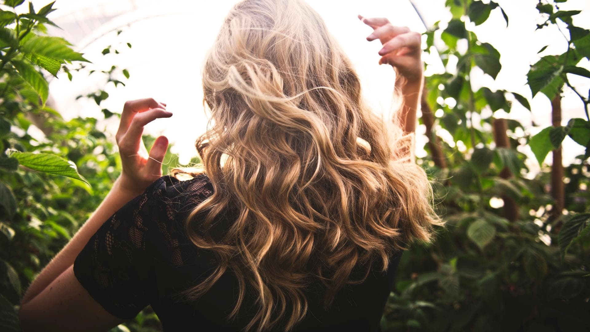 Lockige Haare
