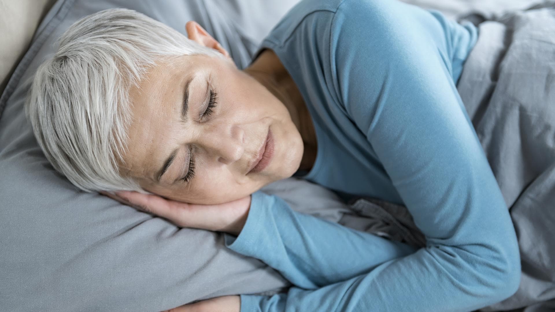 Schlafende Frau
