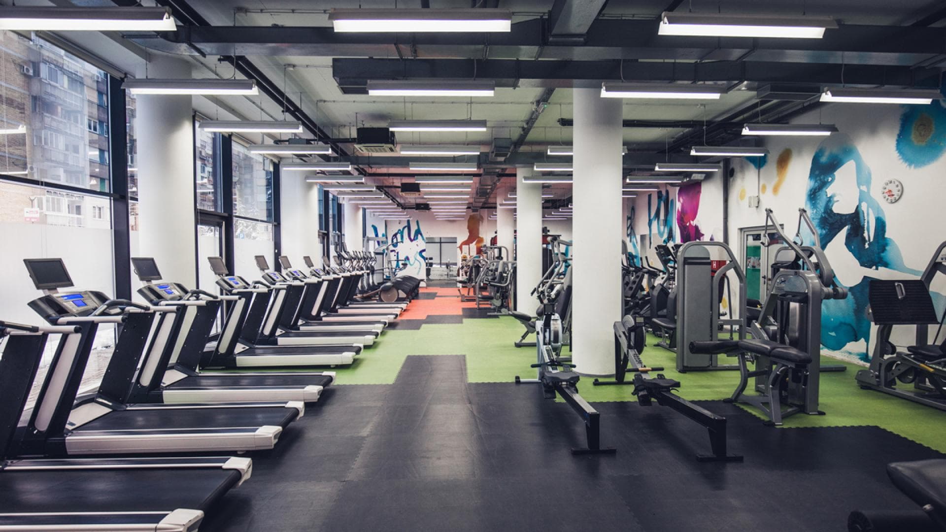 leeres Fitnessstudio