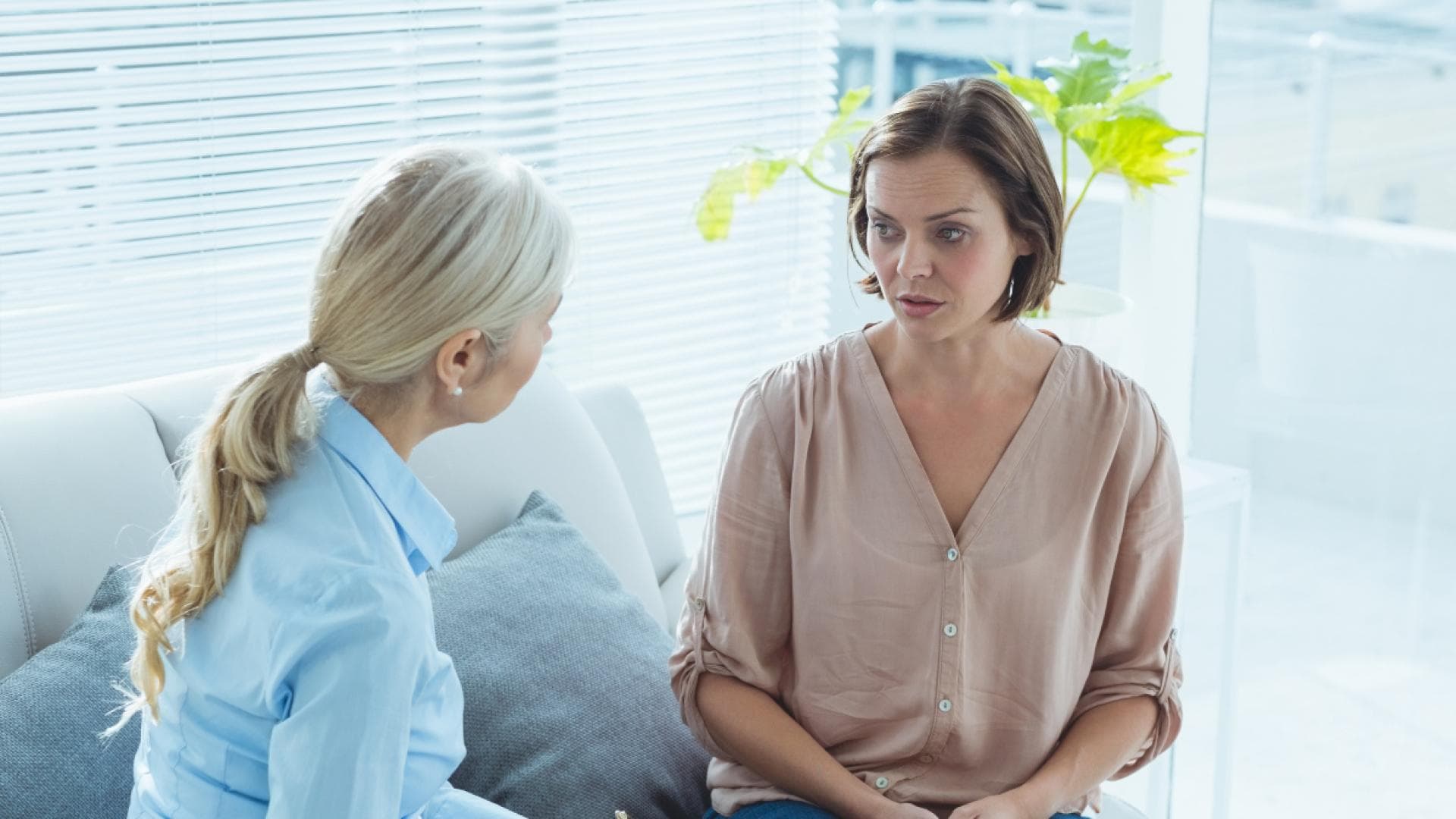 Ziel der Psychotherapie ist es, den Betroffenen dabei zu helfen, mit den Herausforderungen des Alltags zurechtzukommen.