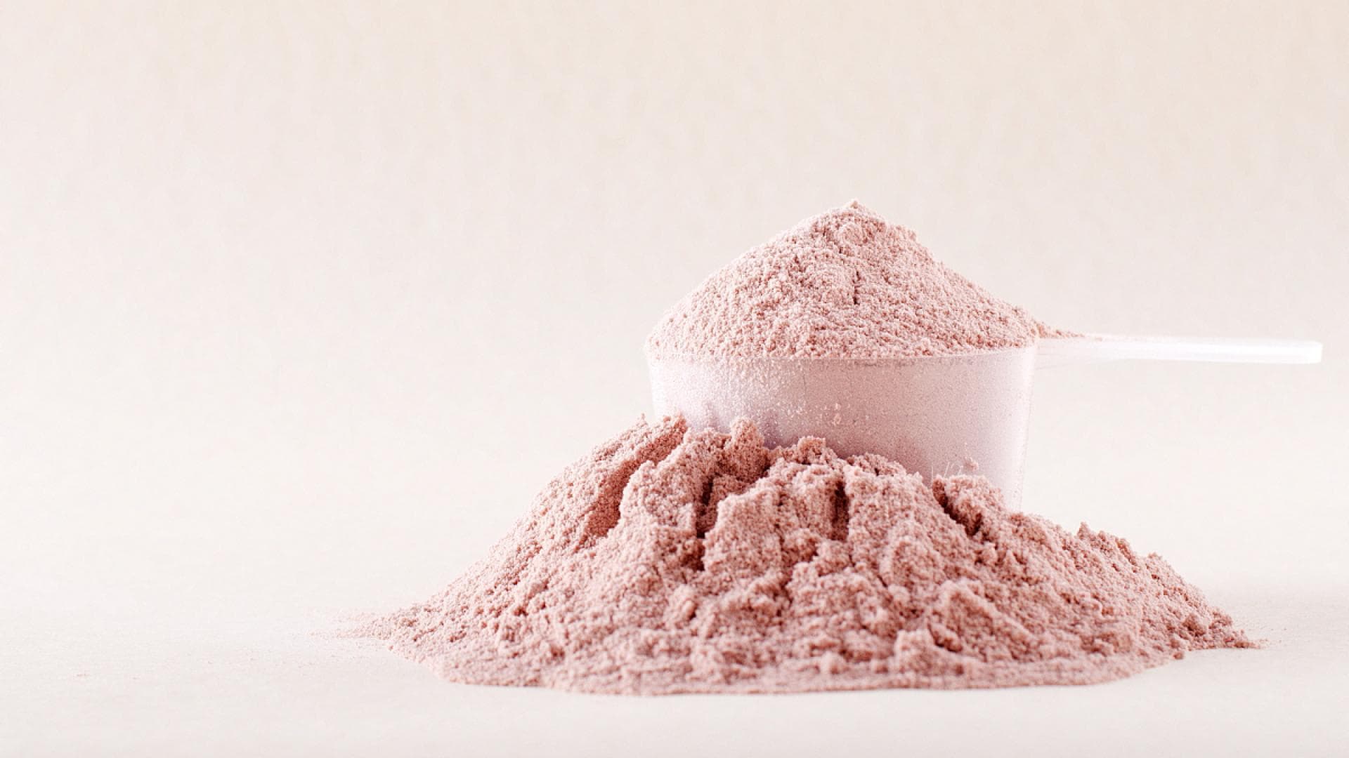 Aromapulver kann auch in Desserts wie Puddings, Eiscreme, Schokoladenmousse oder Fruchtsalaten verwendet werden.