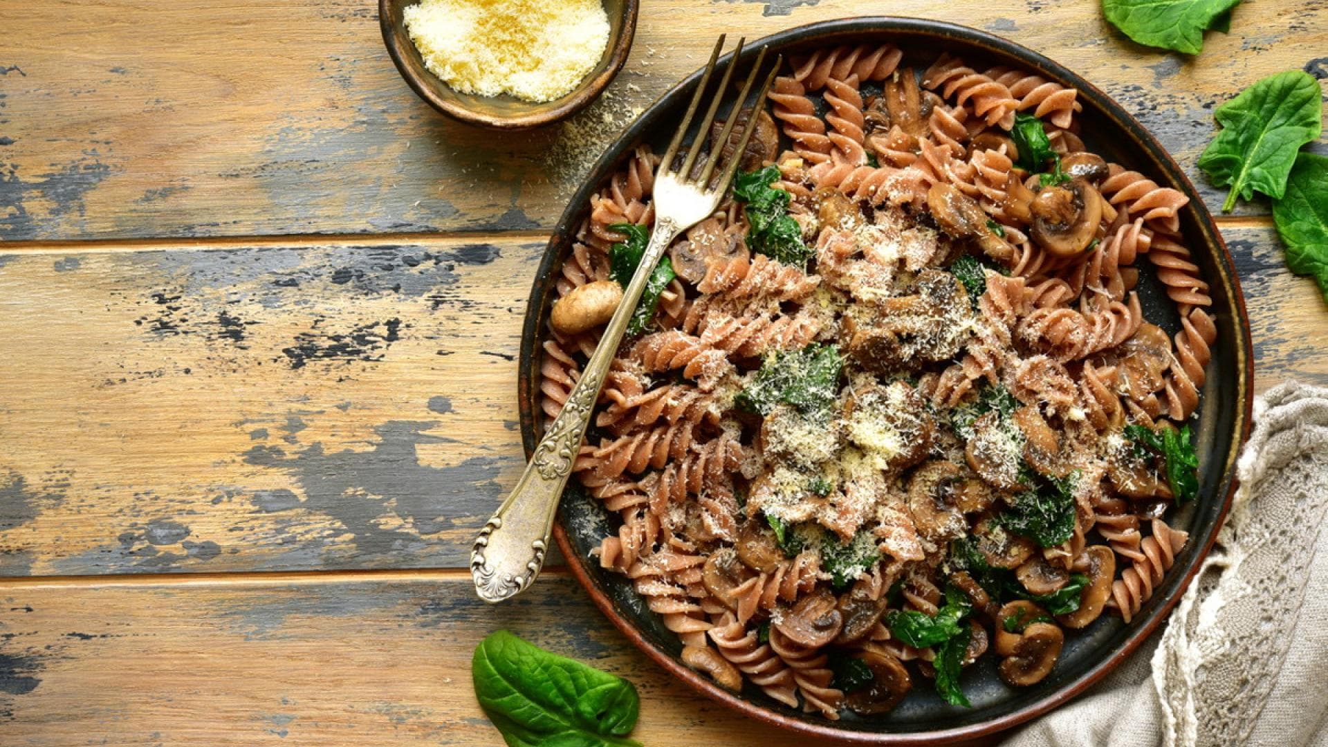 Vollkornfusilli mit Basilikum 