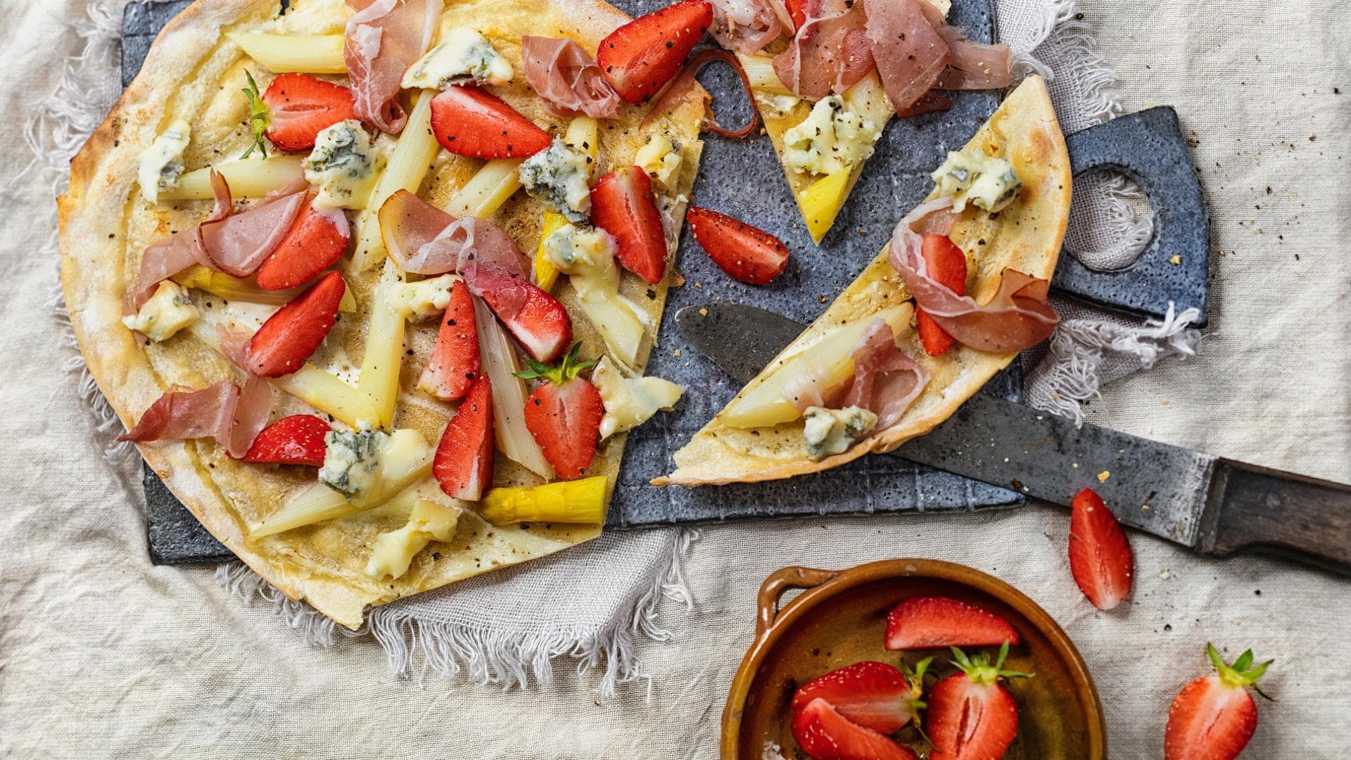 Spargel Flammkuchen