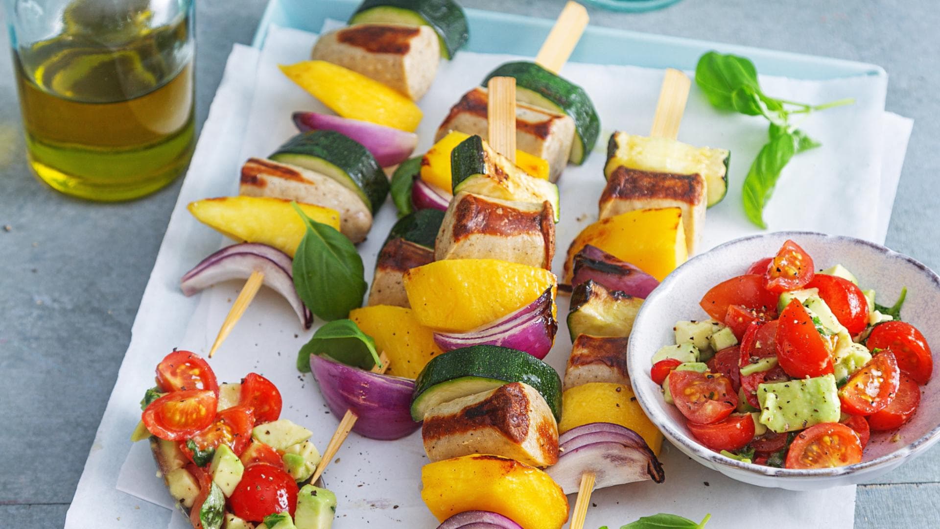 Bratwurst-Spieß Bratwurst-Spieß