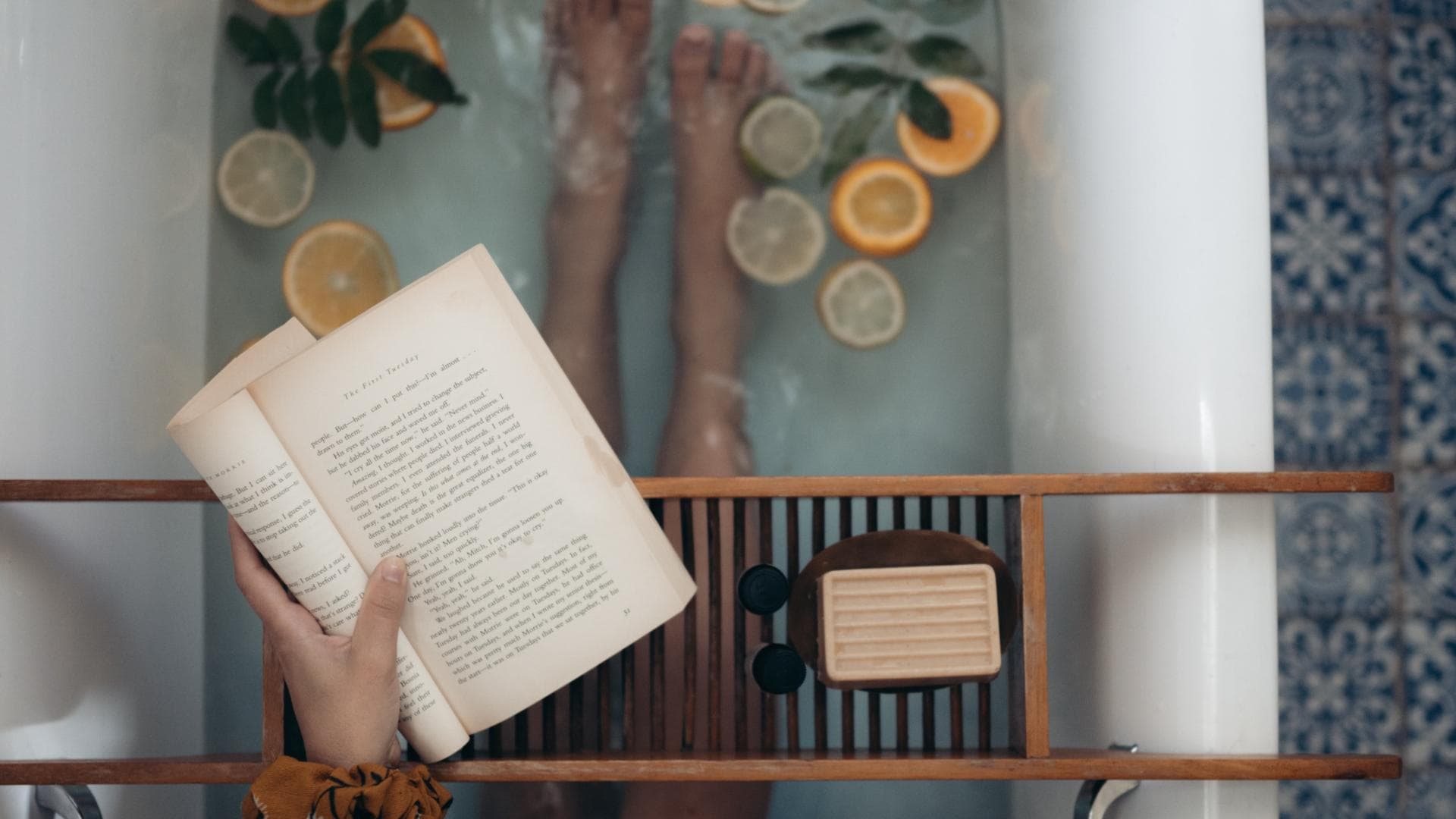 Buch in der Badewanne
