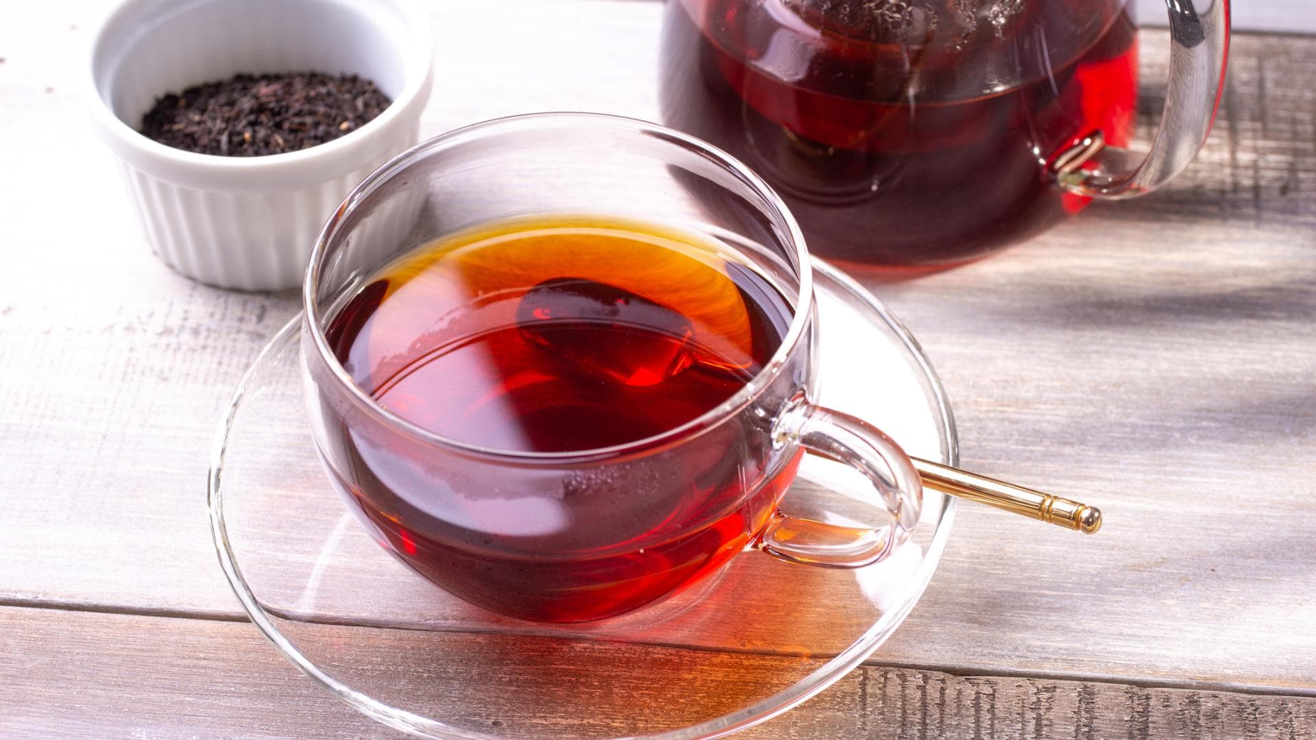 schwarzer Tee in Tasse