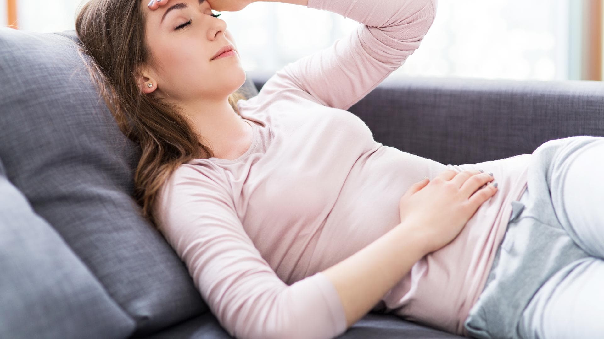 Adenomyose kann zu Schmerzen, starken Blutungen und Unfruchtbarkeit führen.