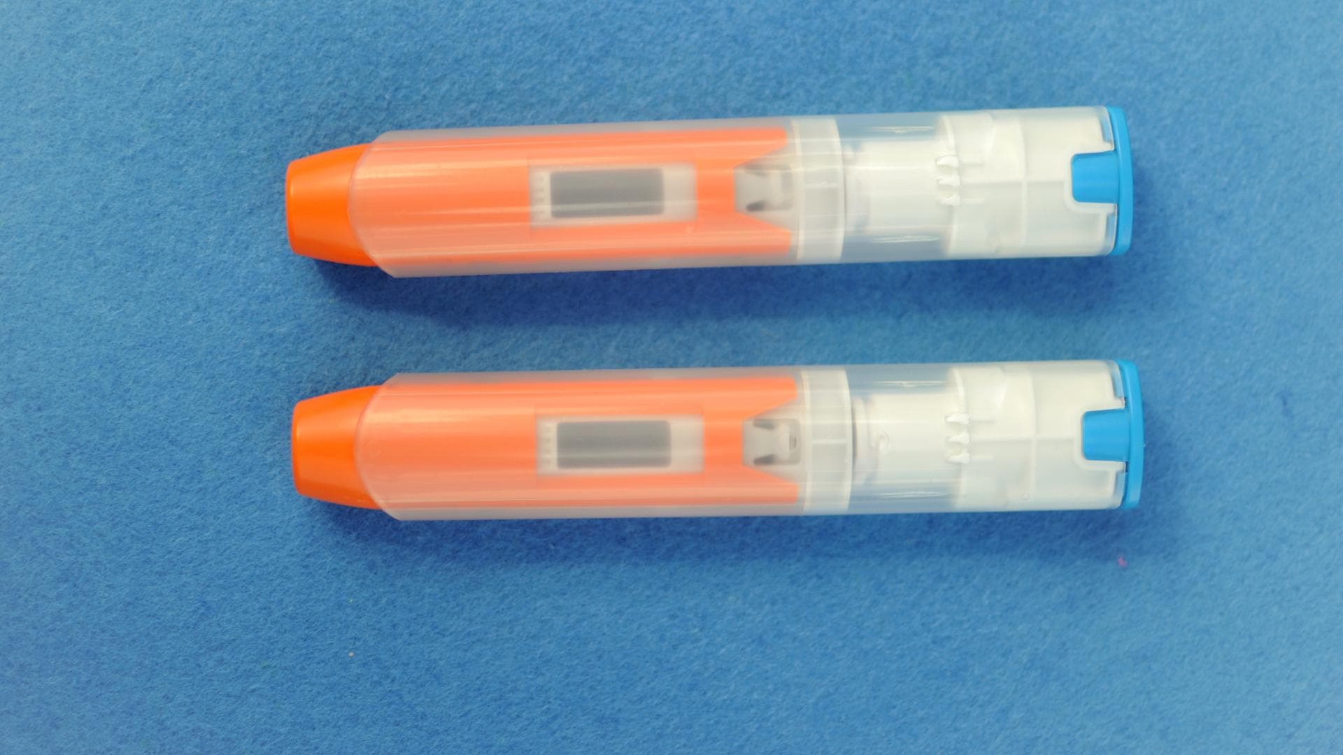 Epinephrin-Injektor gegen Bienenstiche bei Kindern. Epinephrin-Injektor gegen Bienenstiche bei Kindern.