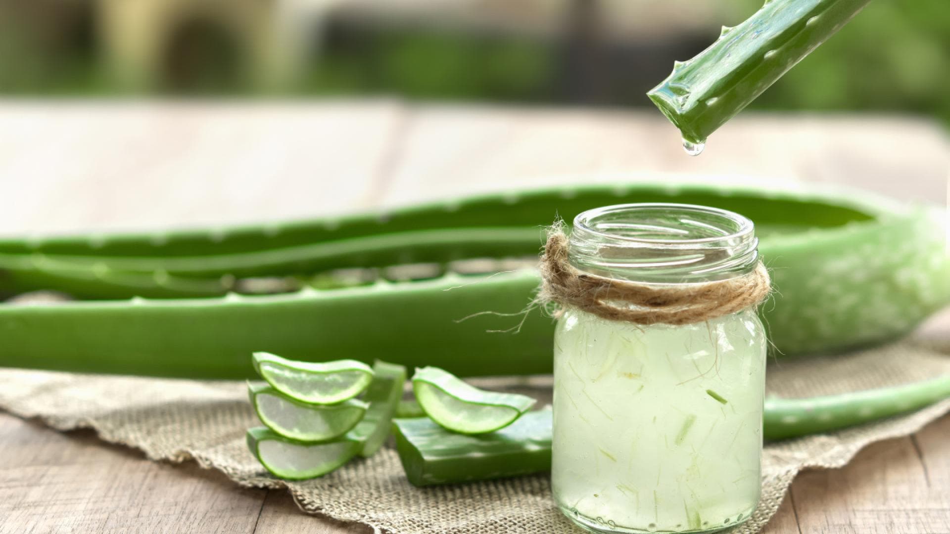 Aloe-Vera Gel im Glas Aloe-Vera Gel im Glas