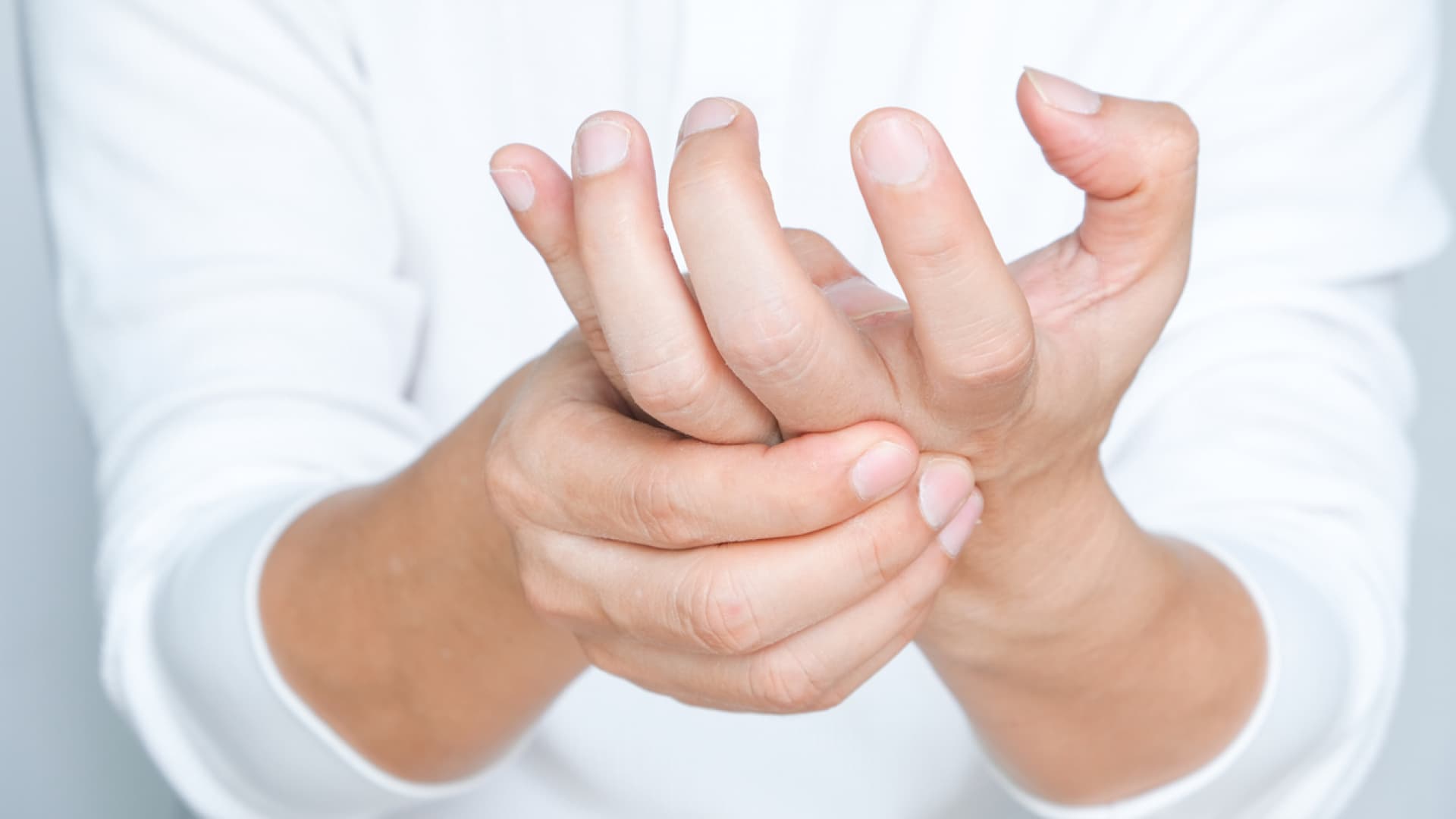 Die Heilbarkeit der Polyneuropathie ist abhängig von der Ursache. Die Heilbarkeit der Polyneuropathie ist abhängig von der Ursache.