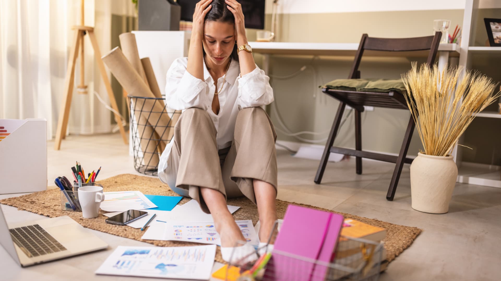 Persönlichkeitsveränderungen bei Burnout können tiefgreifende und langfristige Folgen haben. Persönlichkeitsveränderungen bei Burnout können tiefgreifende und langfristige Folgen haben.