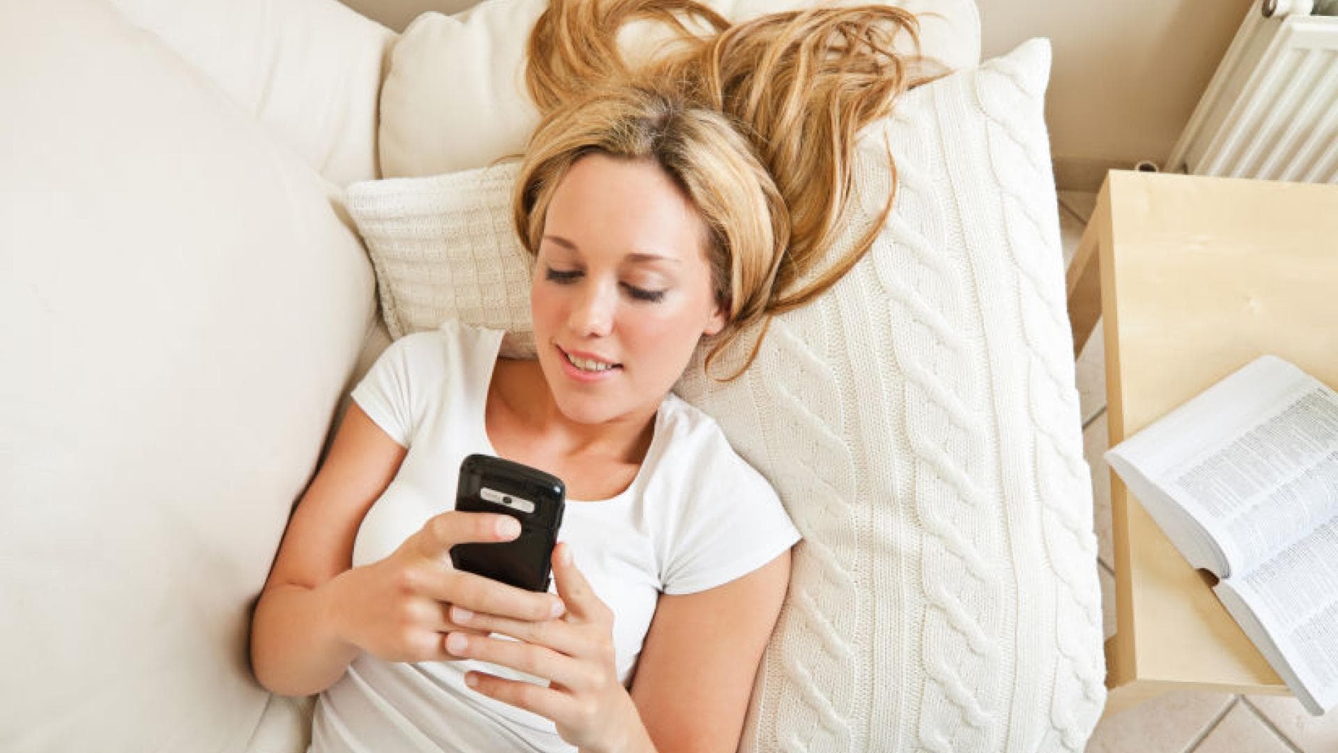 frau-handy-tippen_0.jpg