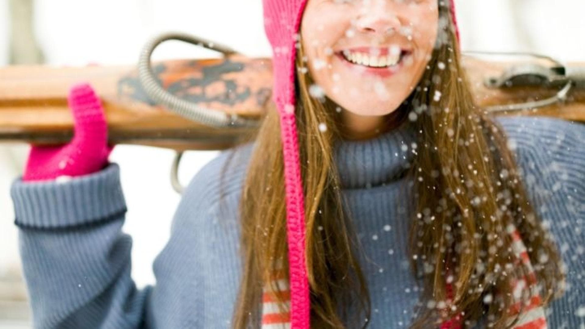 Frau mit Ski Frau mit Ski