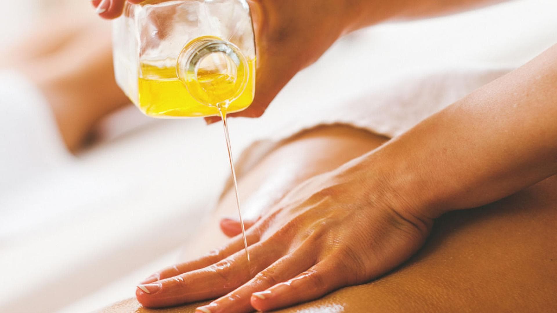 Massageöl aus Teebaumöl
