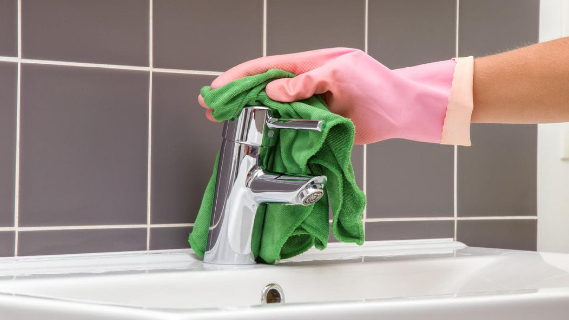 Putzen mit Teebaumöl