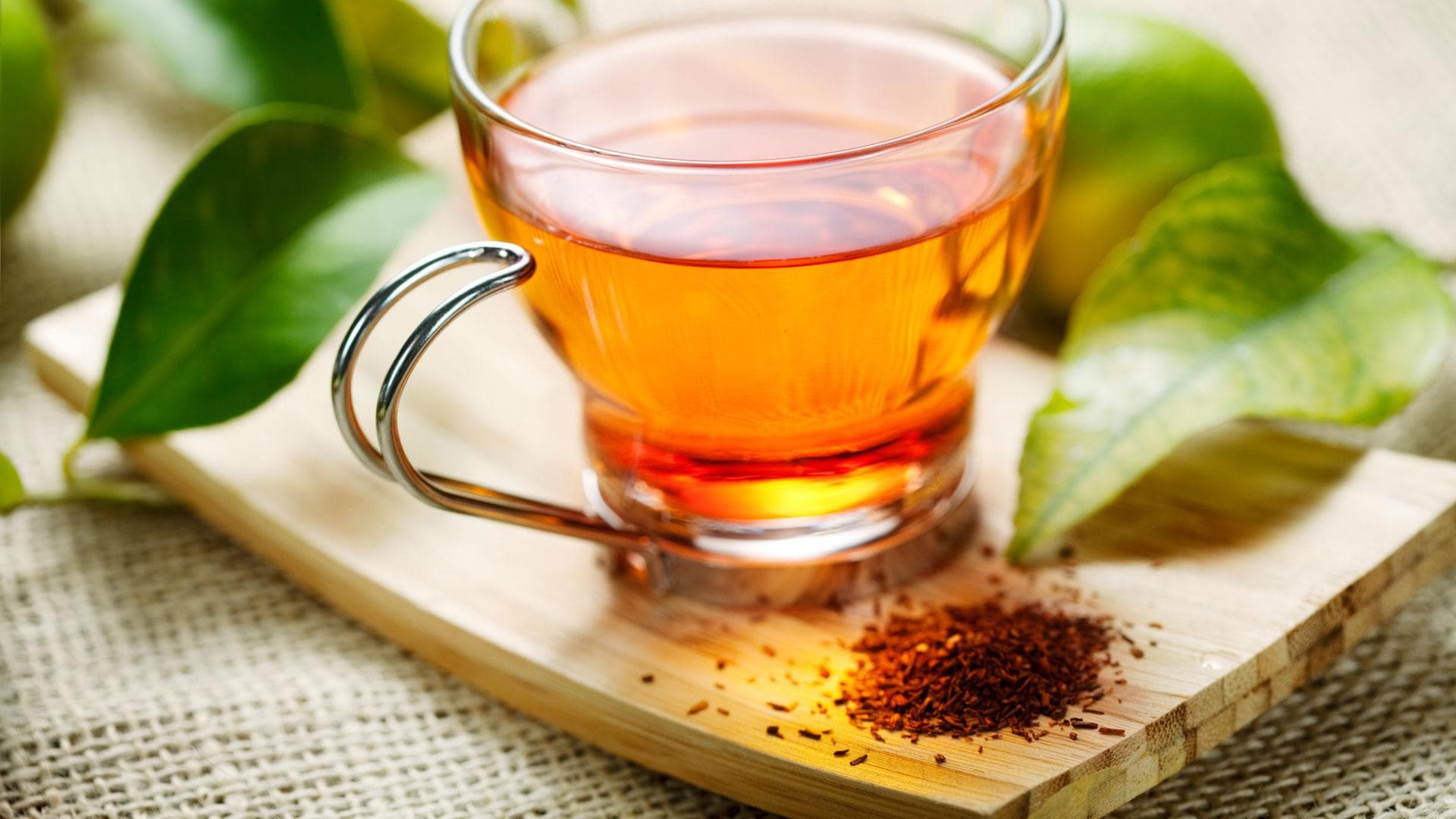 Rooibostee mit Melisse, Brennessel und Pfefferminze Detox Rooibostee selber machen