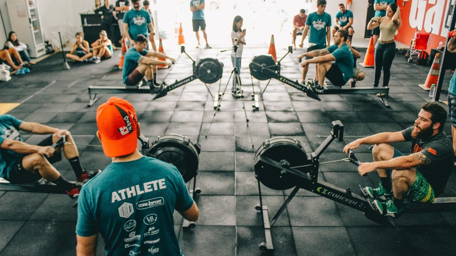 Crossfit-Gruppe beim Training
