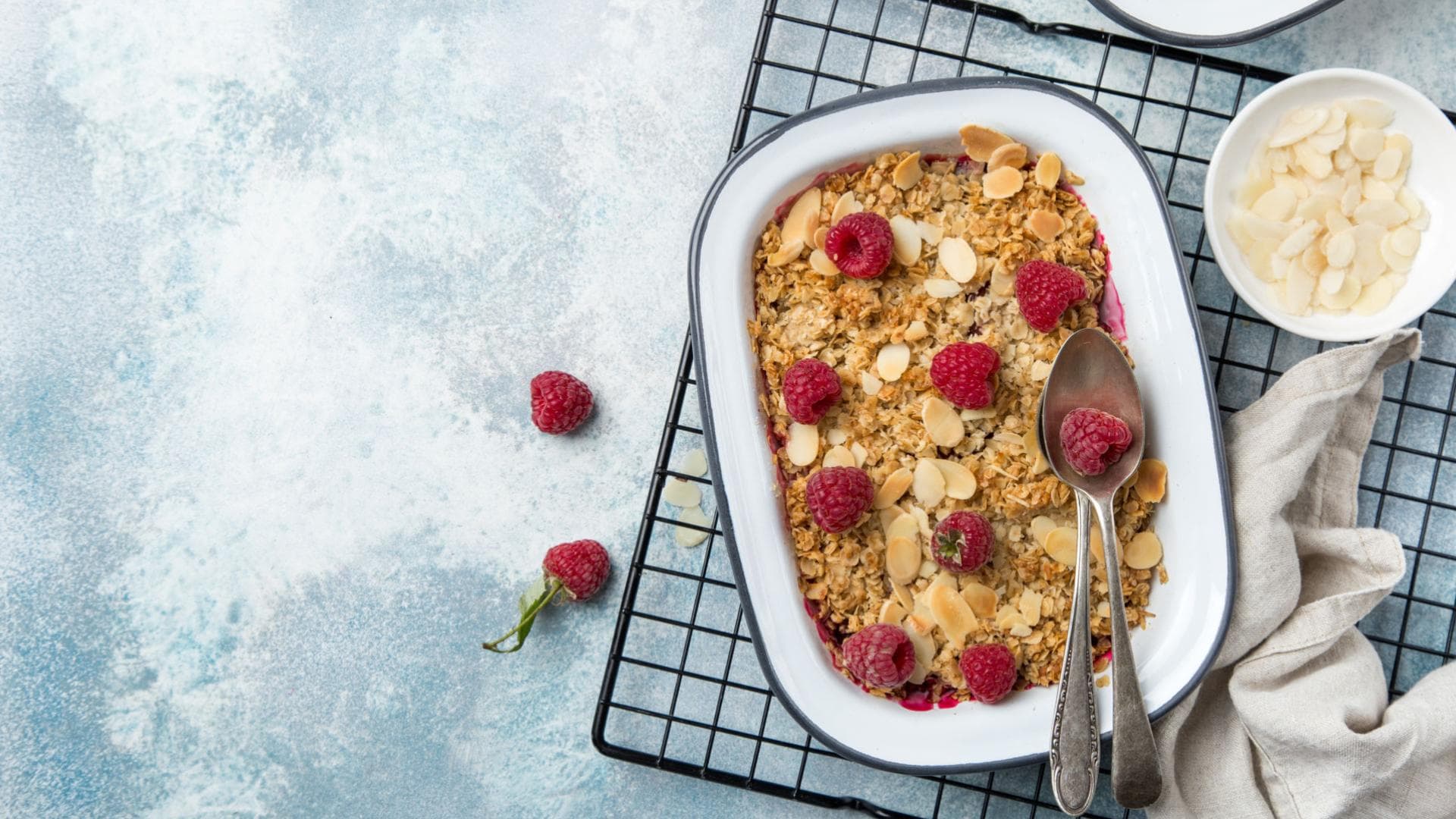 Haferflocken-Auflauf mit Himbeeren Haferflocken-Auflauf mit Himbeeren