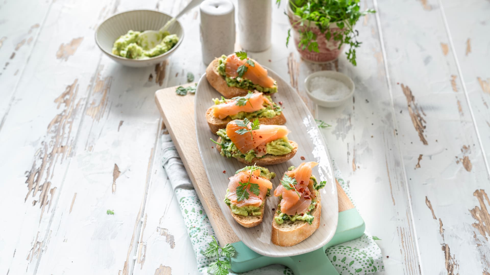 Crostini_Avocado_Lachs Crostini Avocado Lachs