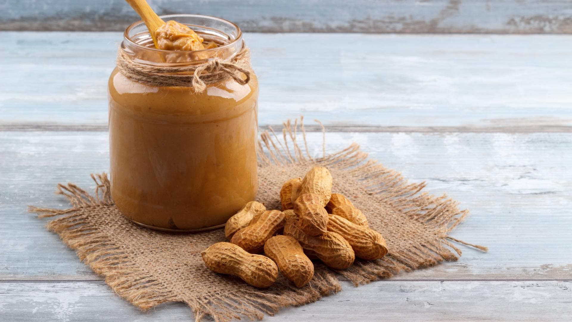Erdnussmus_Erdnussbutter Erdnussmus oder Erdnussbutter