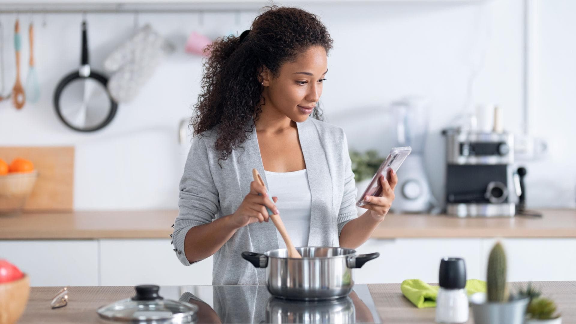Die neue Gesundheitsapp „My Food Doctor“ hilft beim Abnehmen.