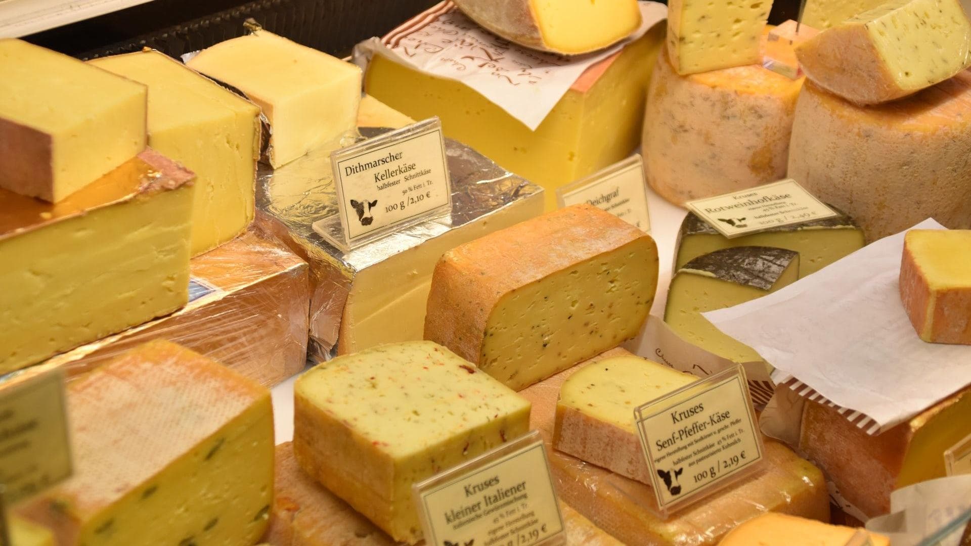 Käse-im-Laden Käse wirkt äußerst säurebildend im Körper
