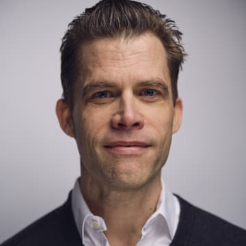 Bas Kast