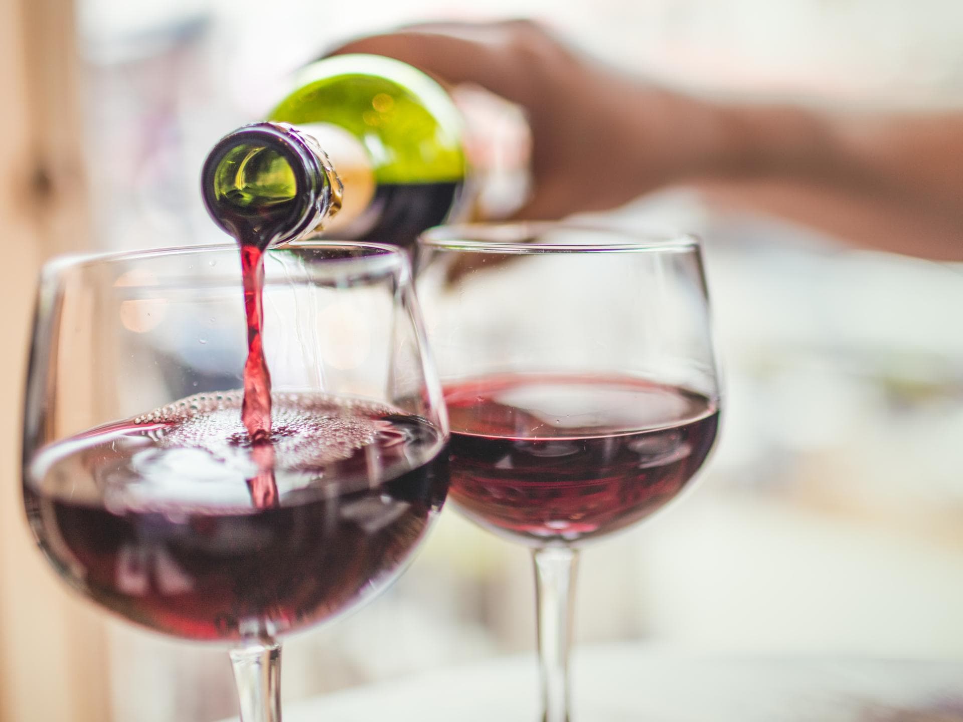 Riecht der Wein nach Essig oder faulen Früchte, ist er leider ungenießbar.