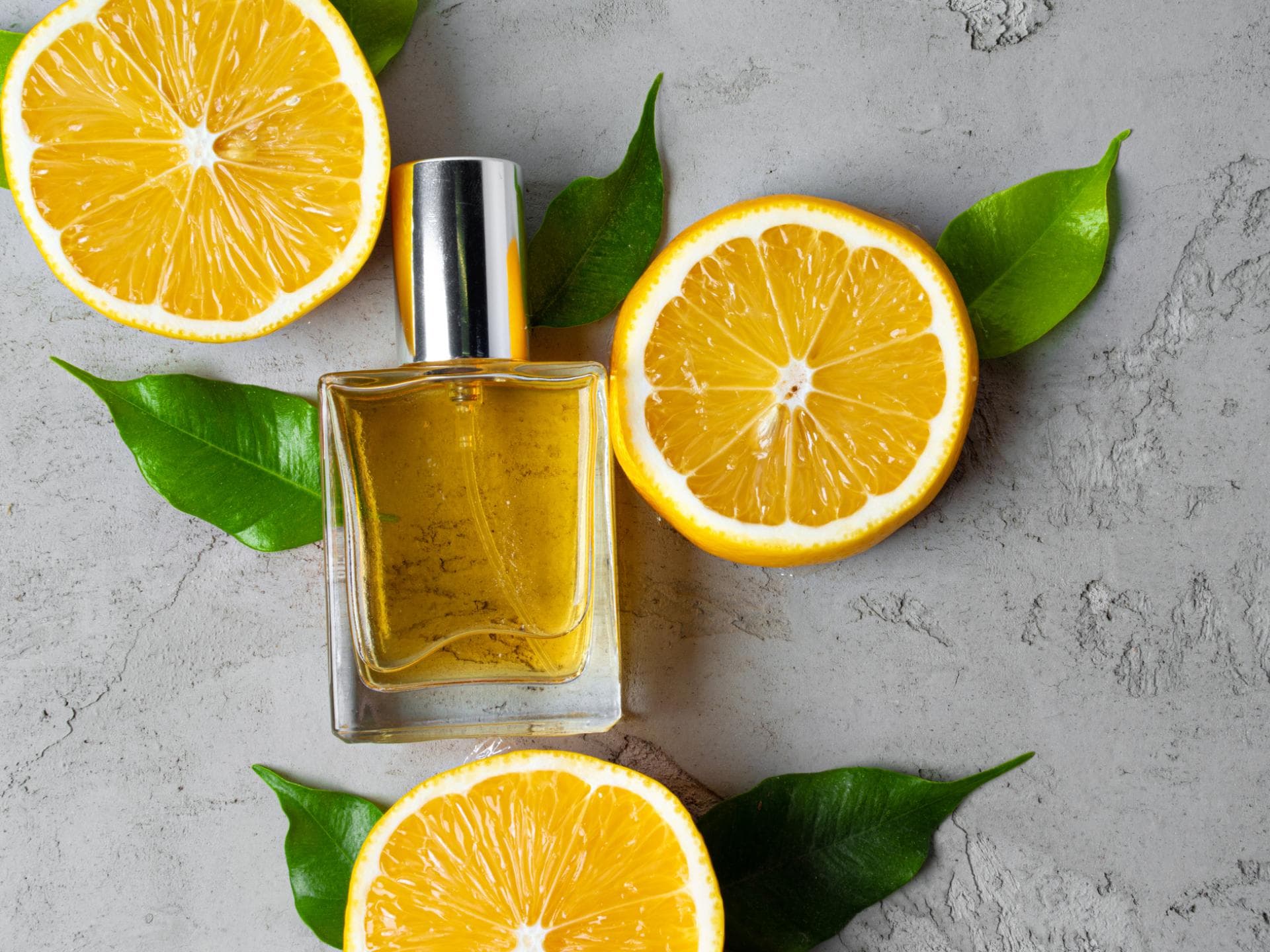 Parfum mit Zitrusfrüchten