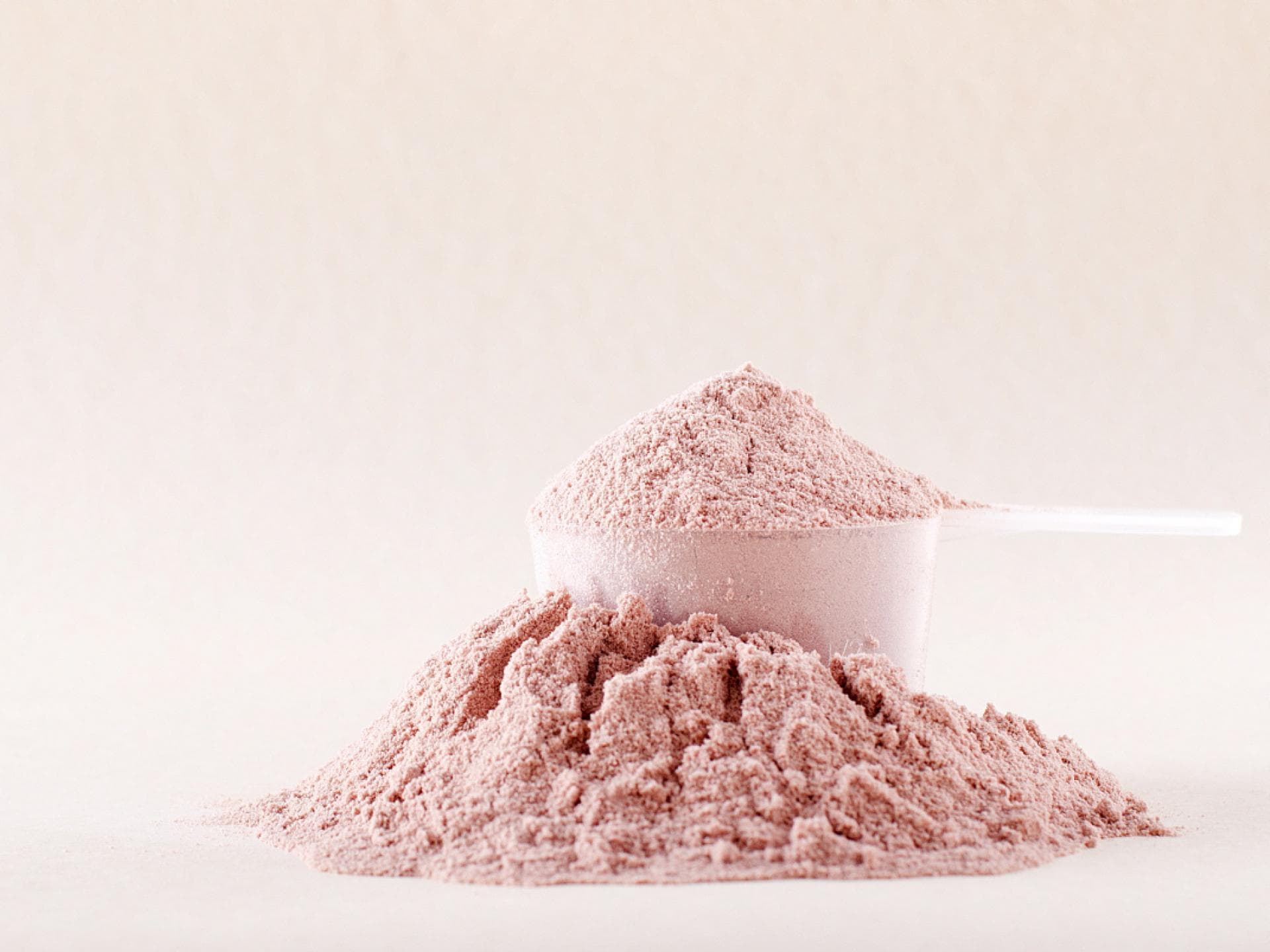 Aromapulver kann auch in Desserts wie Puddings, Eiscreme, Schokoladenmousse oder Fruchtsalaten verwendet werden.
