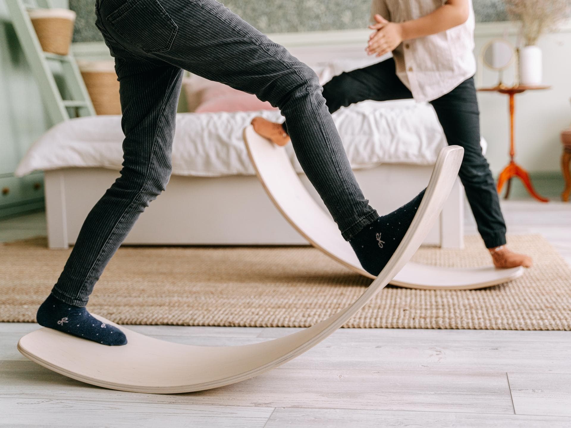 Kinder auf Balance Boards