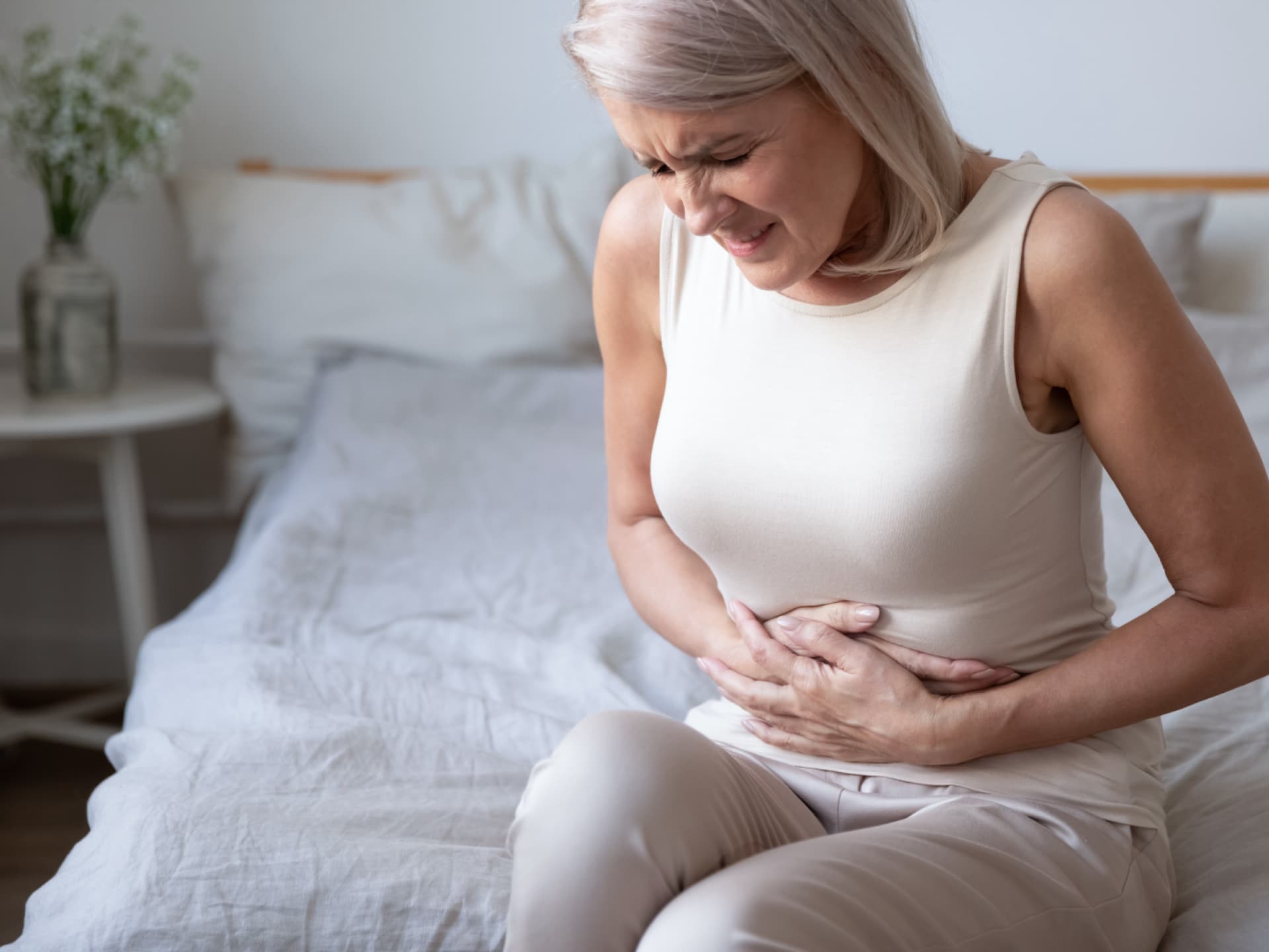 Morbus Crohn ist eine nicht heilbare, chronisch entzündliche Darmerkrankung. Morbus Crohn ist eine nicht heilbare, chronisch entzündliche Darmerkrankung.