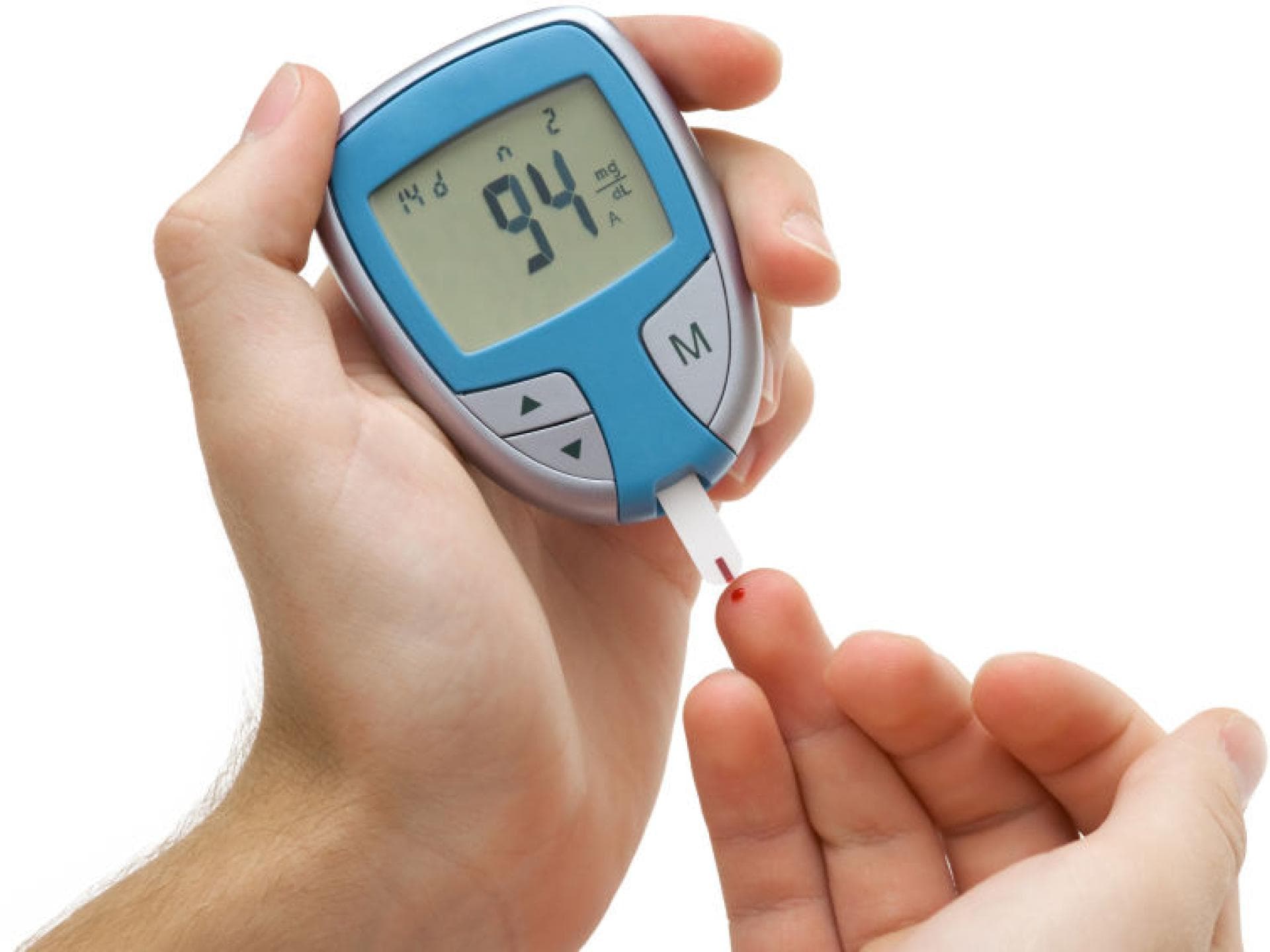 Der Blutzuckerspiegel muss bei Diabetes regelmäßig kontrolliert werden.