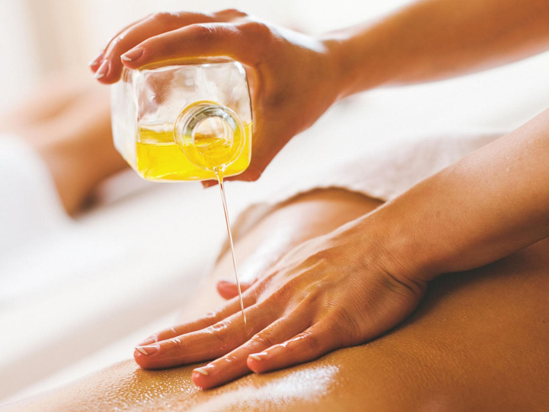 Massageöl aus Teebaumöl