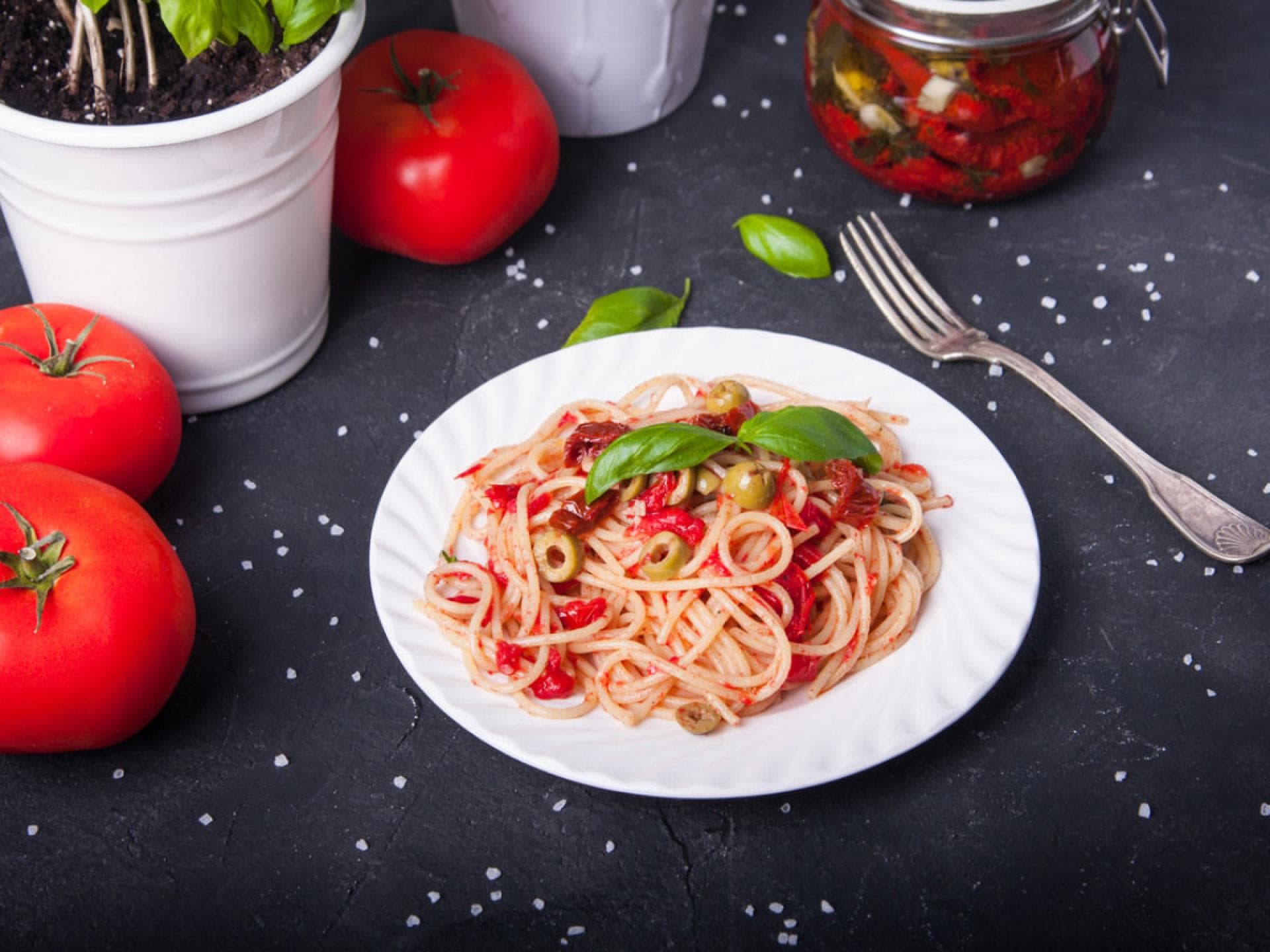 Pasta mit Tomaten und Paprika