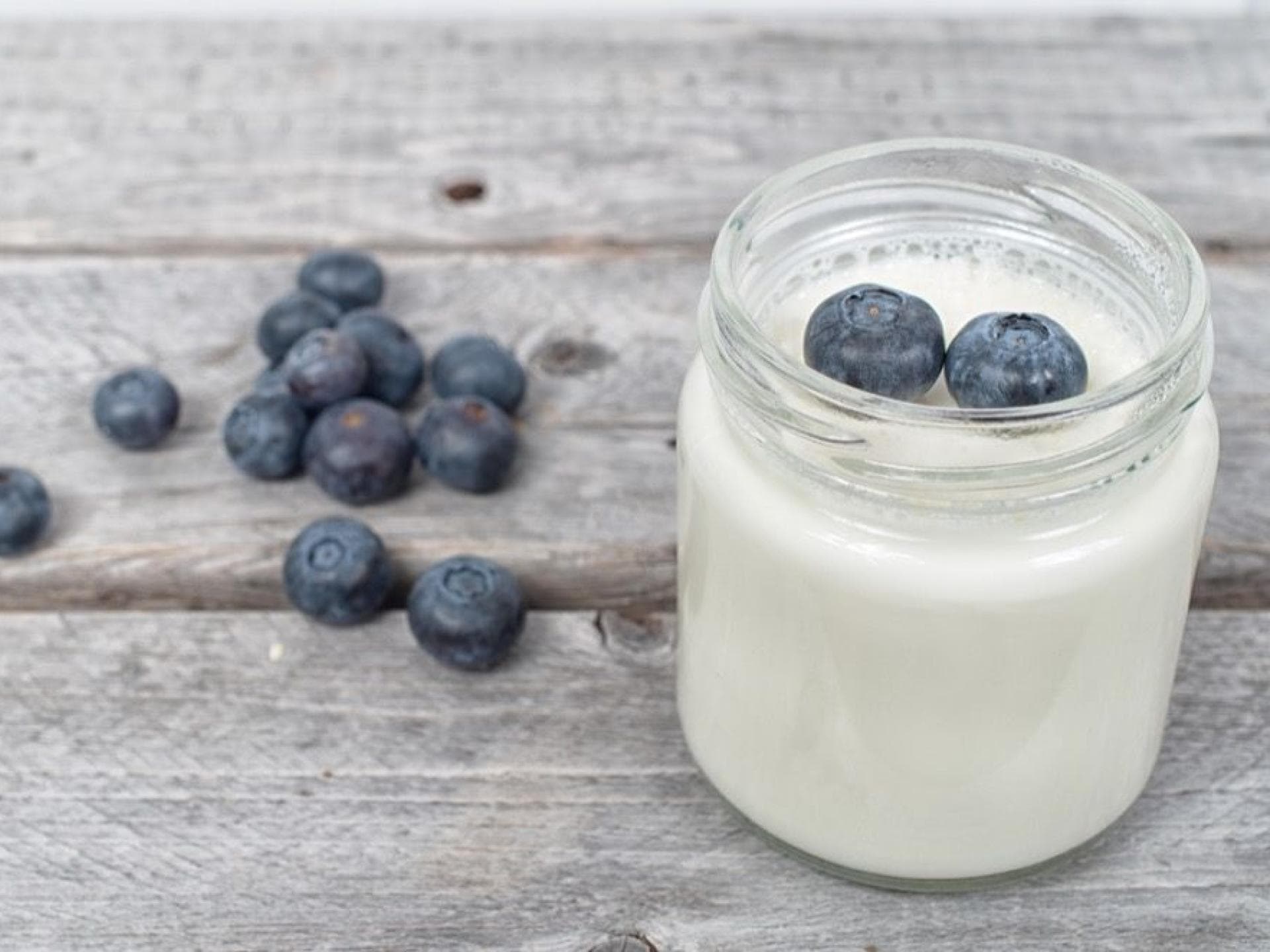 Eine echte Hilfe für den Darm stellt probiotischer Joghurt dar.