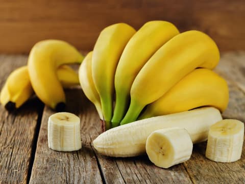Obstsorten mit einem hohen Fruchtzuckergehalt wie Bananen sind weniger gut geeignet zum Abnehmen.