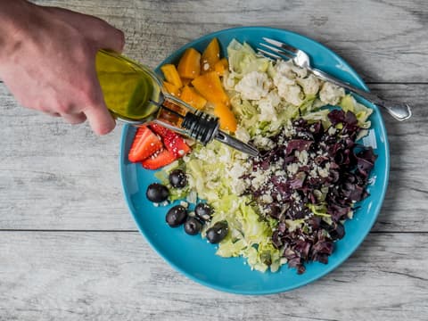 Öl und Salat